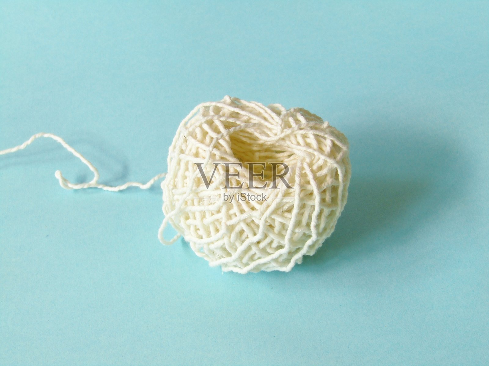 蓝色背景上的白线照片摄影图片