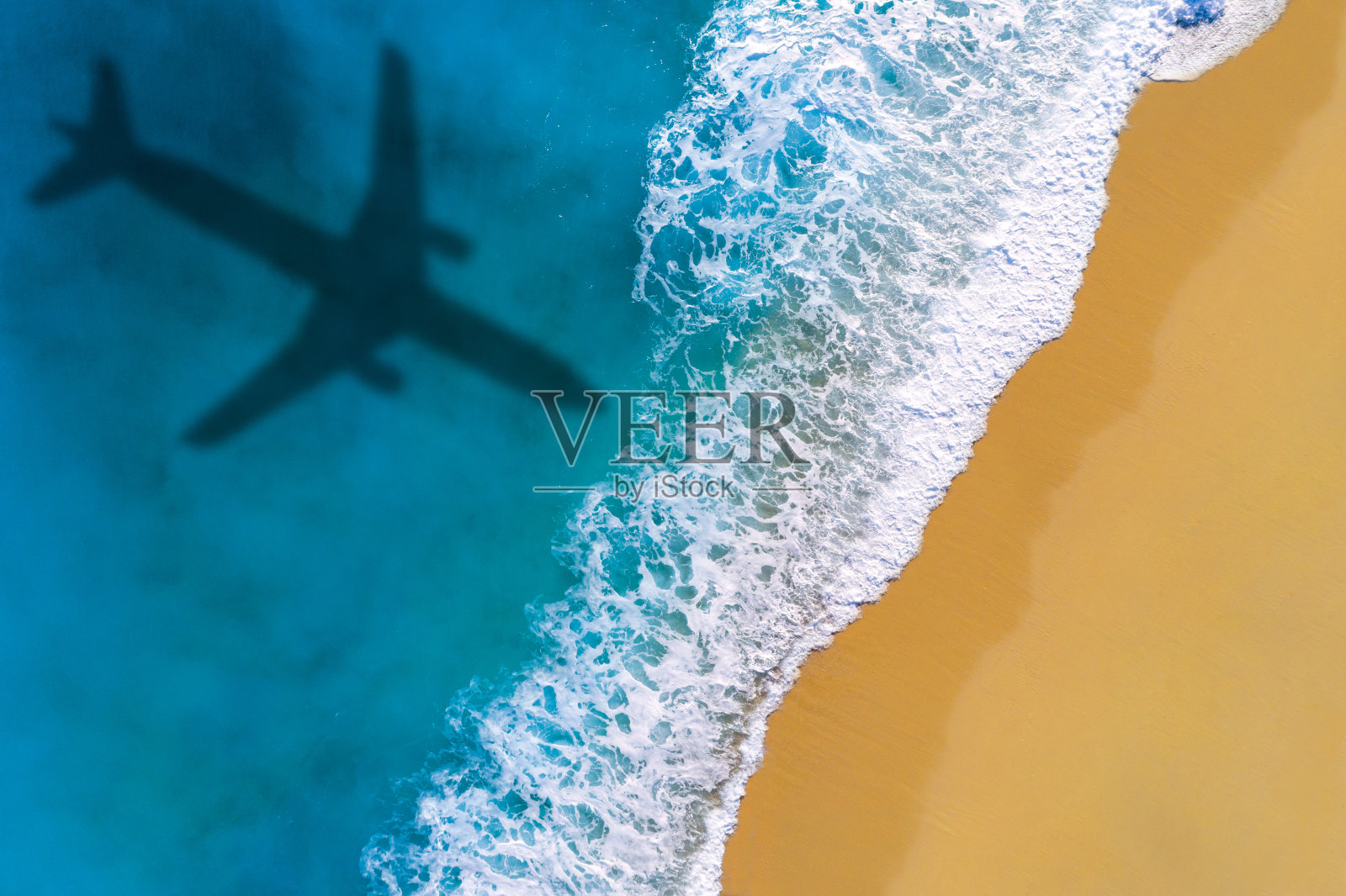 夏天乘飞机旅行照片摄影图片