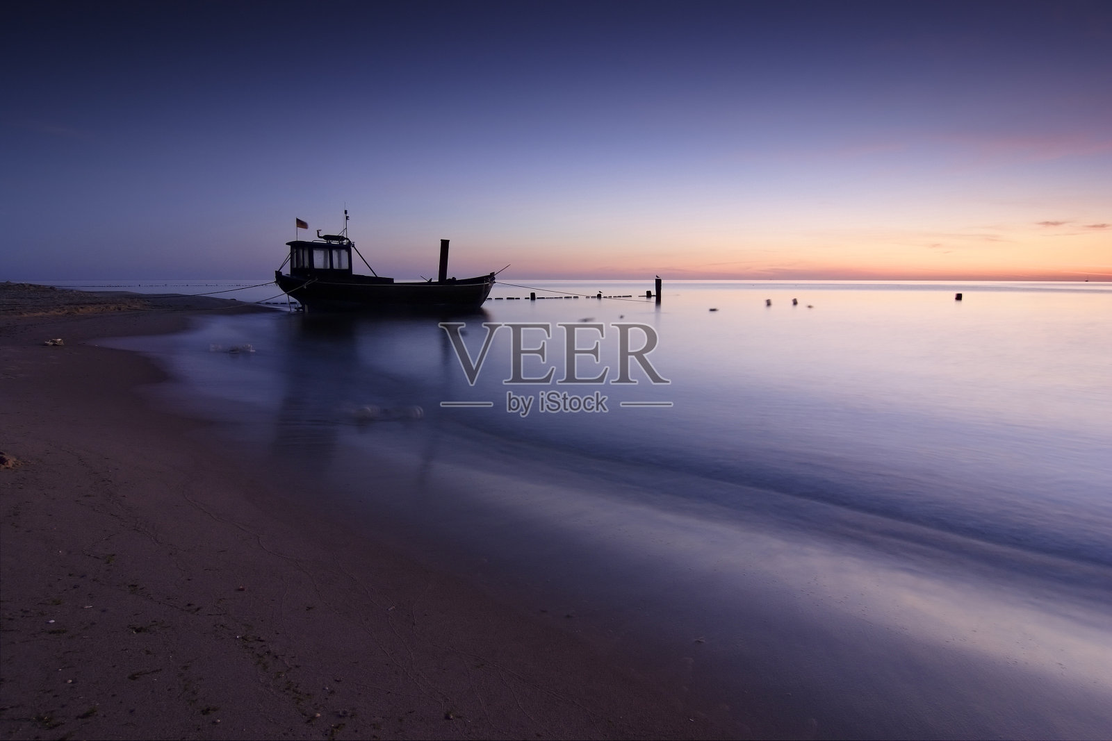 黎明渔船照片摄影图片