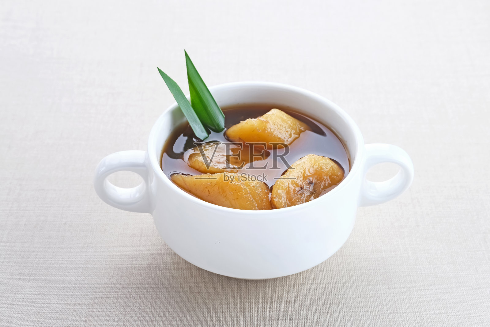 比桑是印尼传统的香蕉甜点照片摄影图片