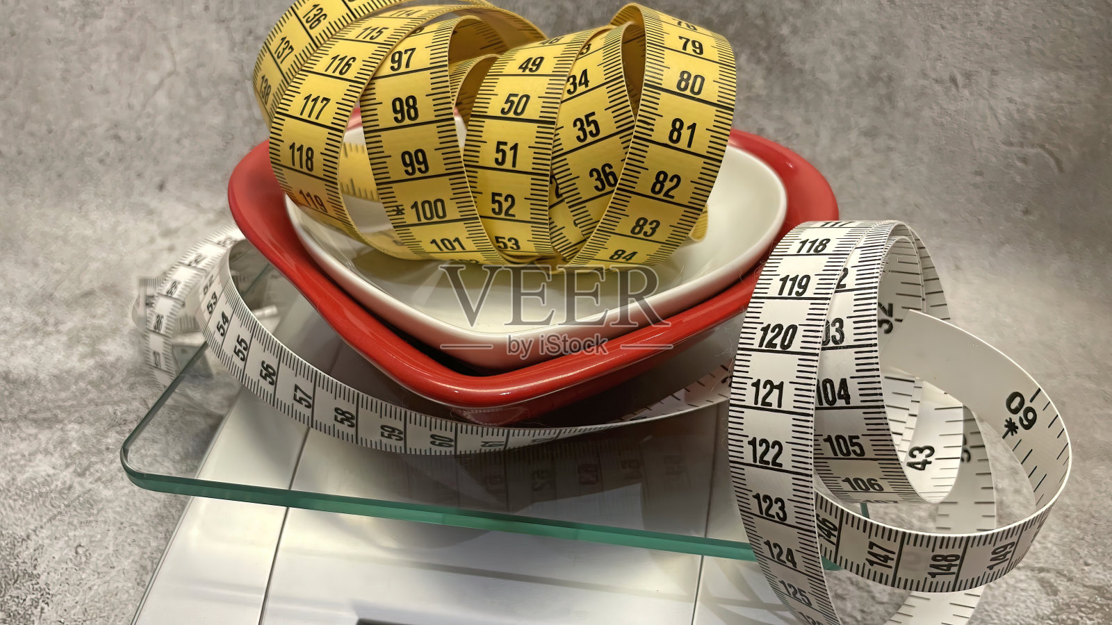 近精密天平,心镀板和卷尺照片摄影图片