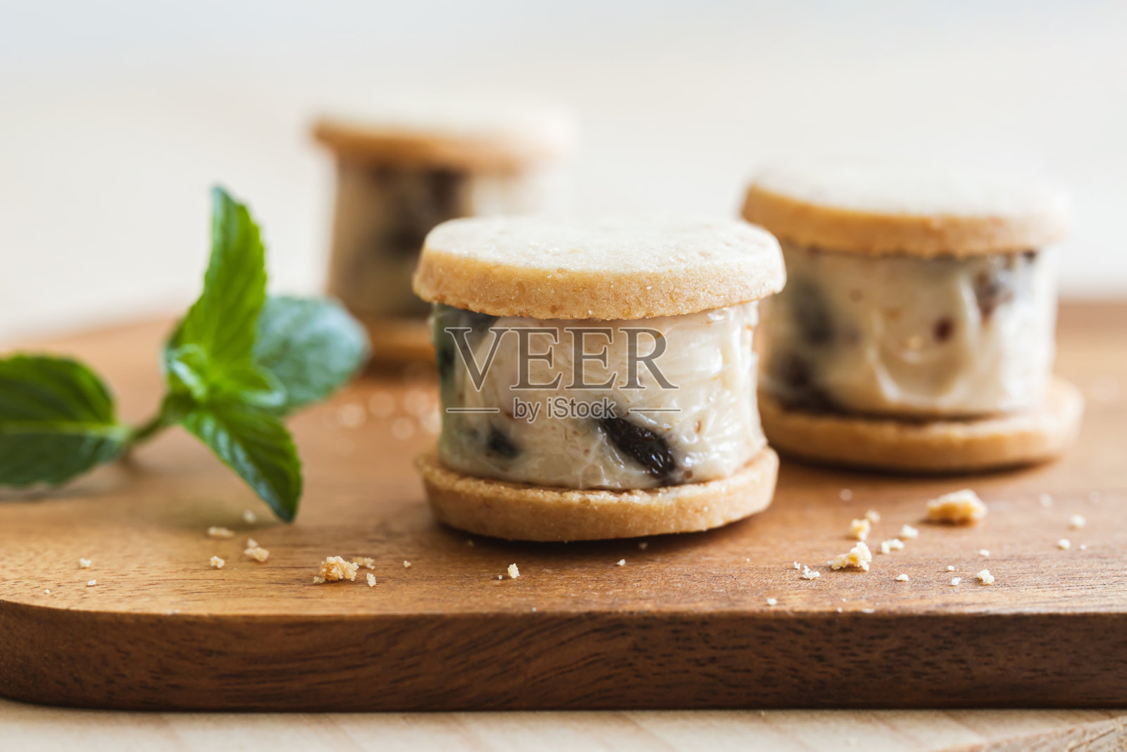 日本饼干,葡萄干黄油沙照片摄影图片