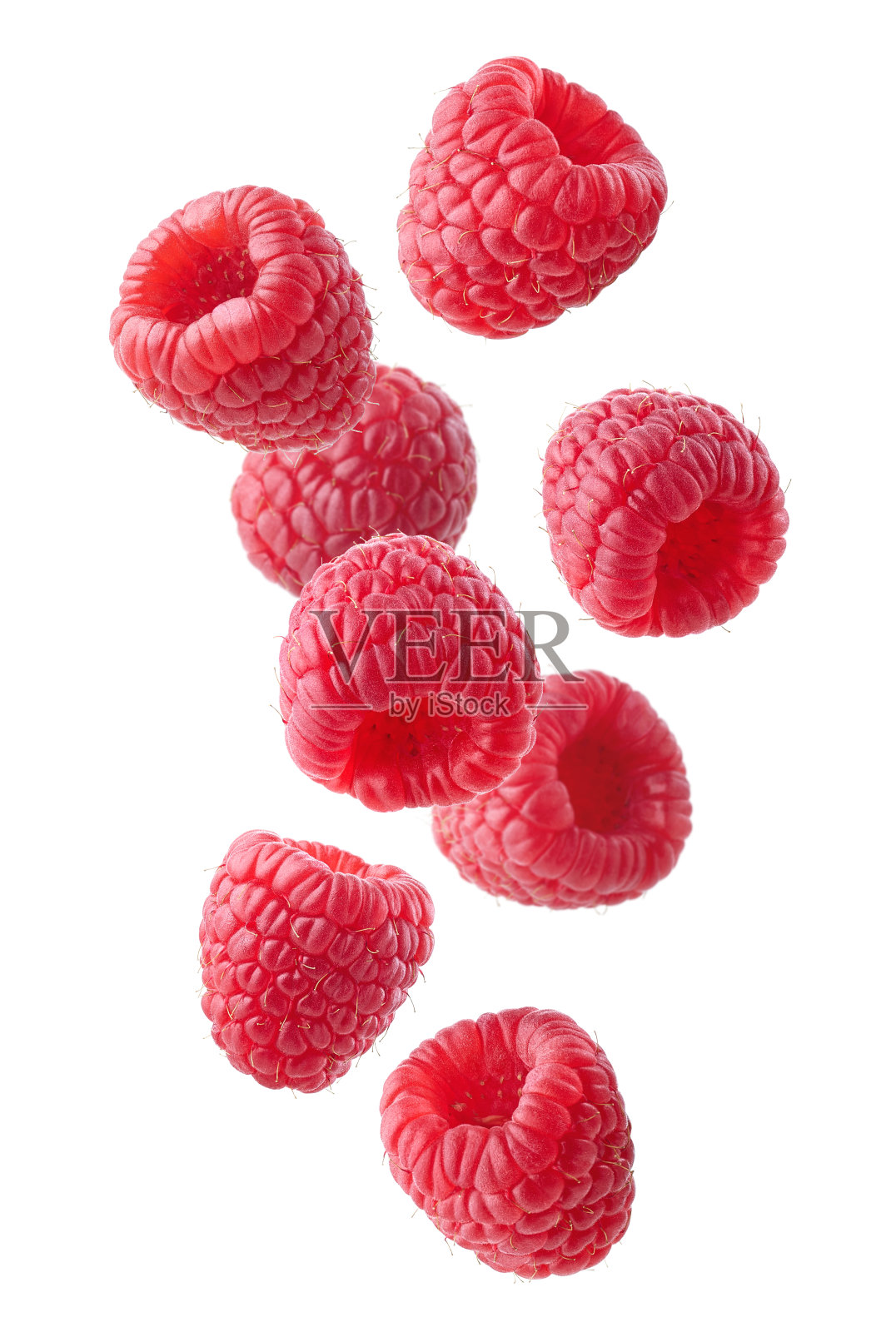 各种掉落的新鲜成熟的覆盆子在白色的背景照片摄影图片