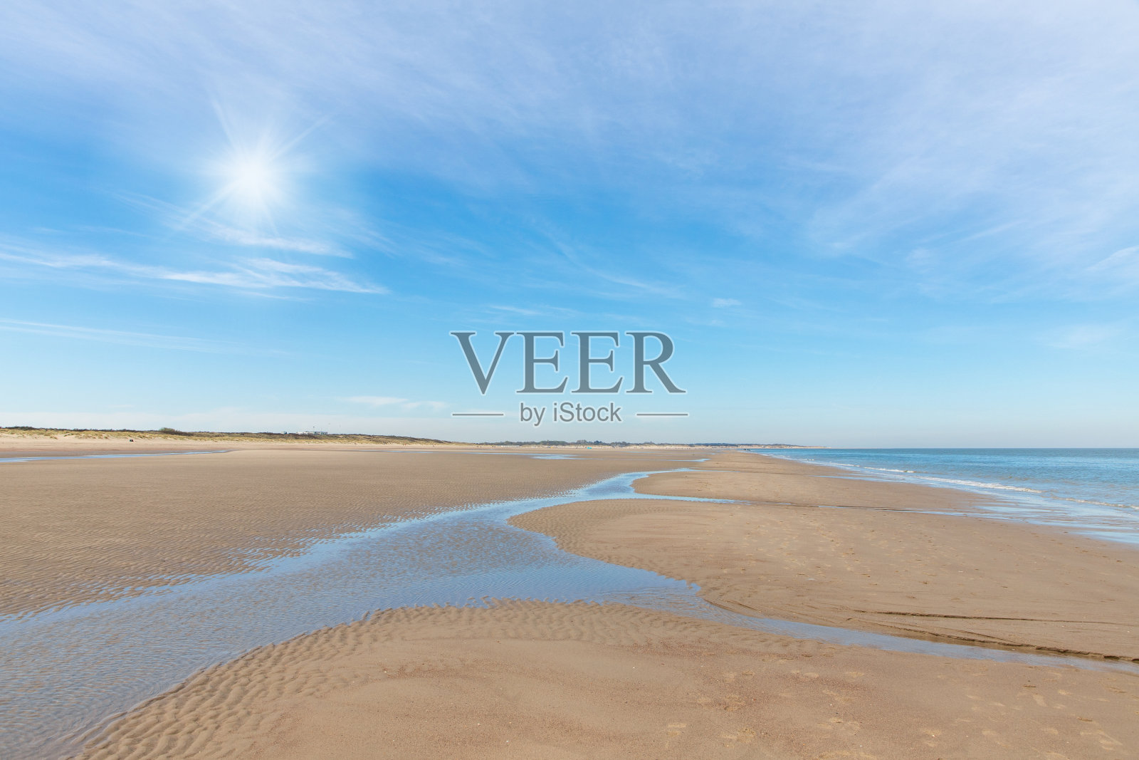 荷兰北海海岸的沙丘照片摄影图片