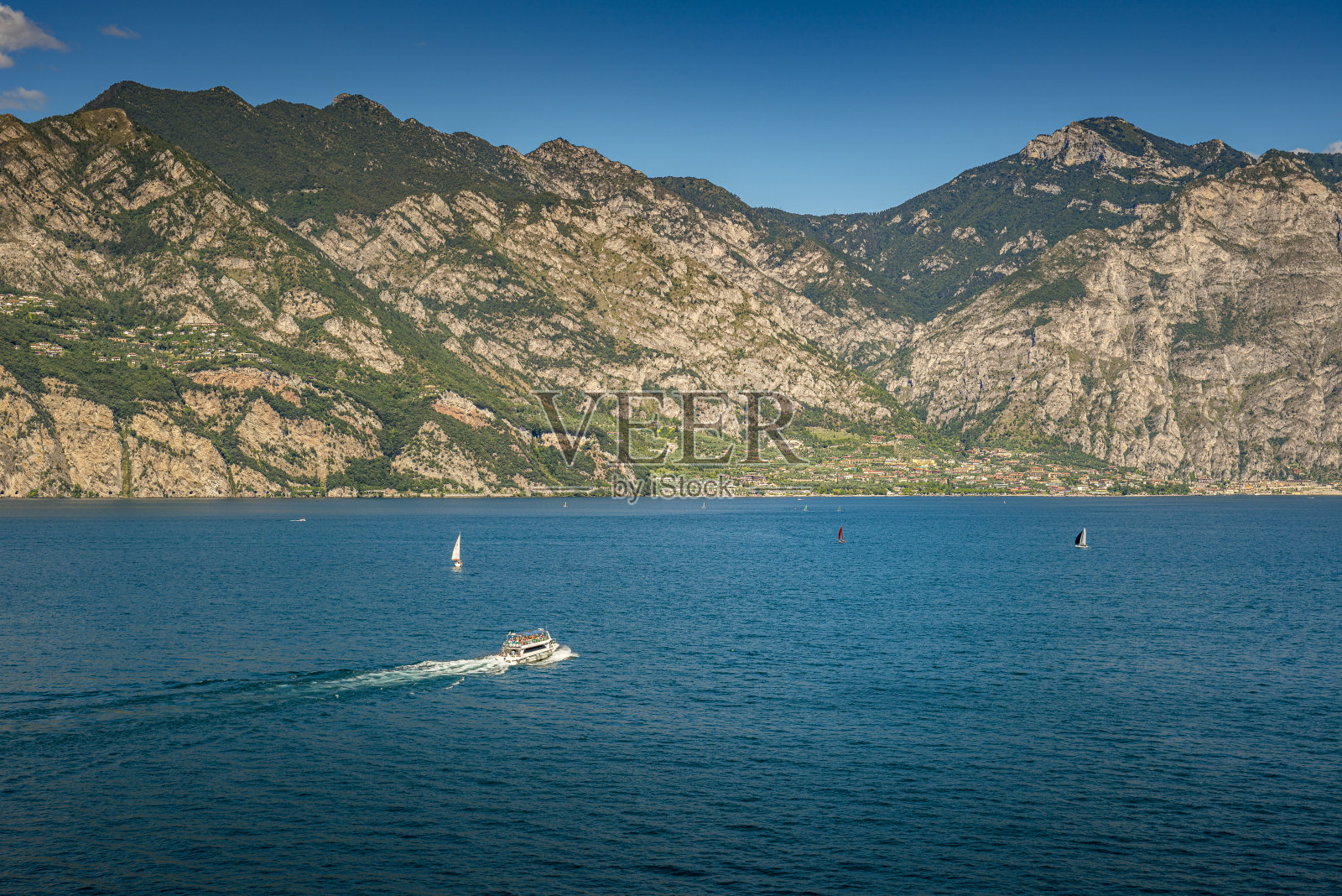 意大利的加尔达湖照片摄影图片