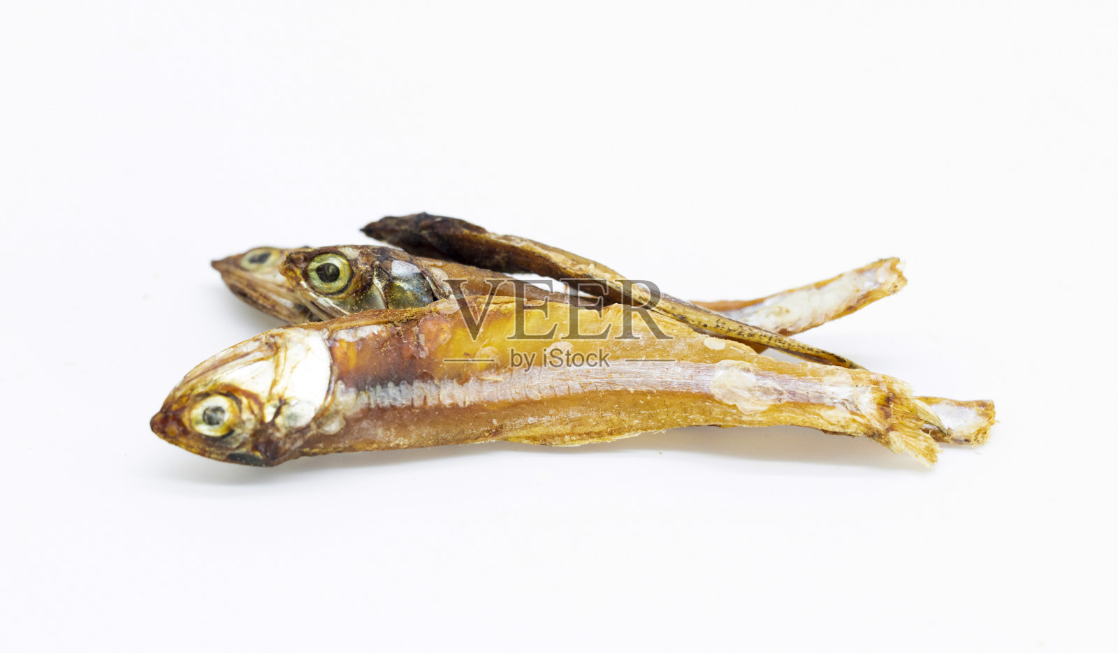 干小鱼或咸鱼鱼孤立在白色背景,选择性焦点照片摄影图片