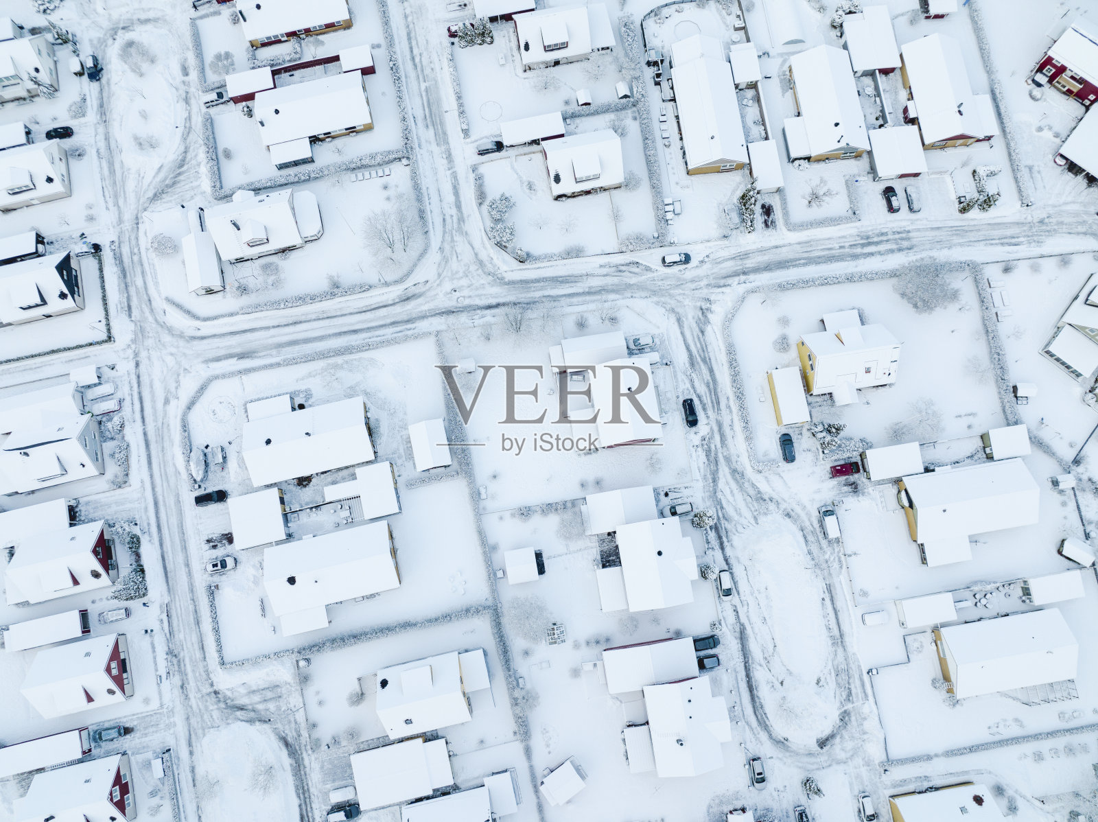 别墅小区的冬天从上面看照片摄影图片