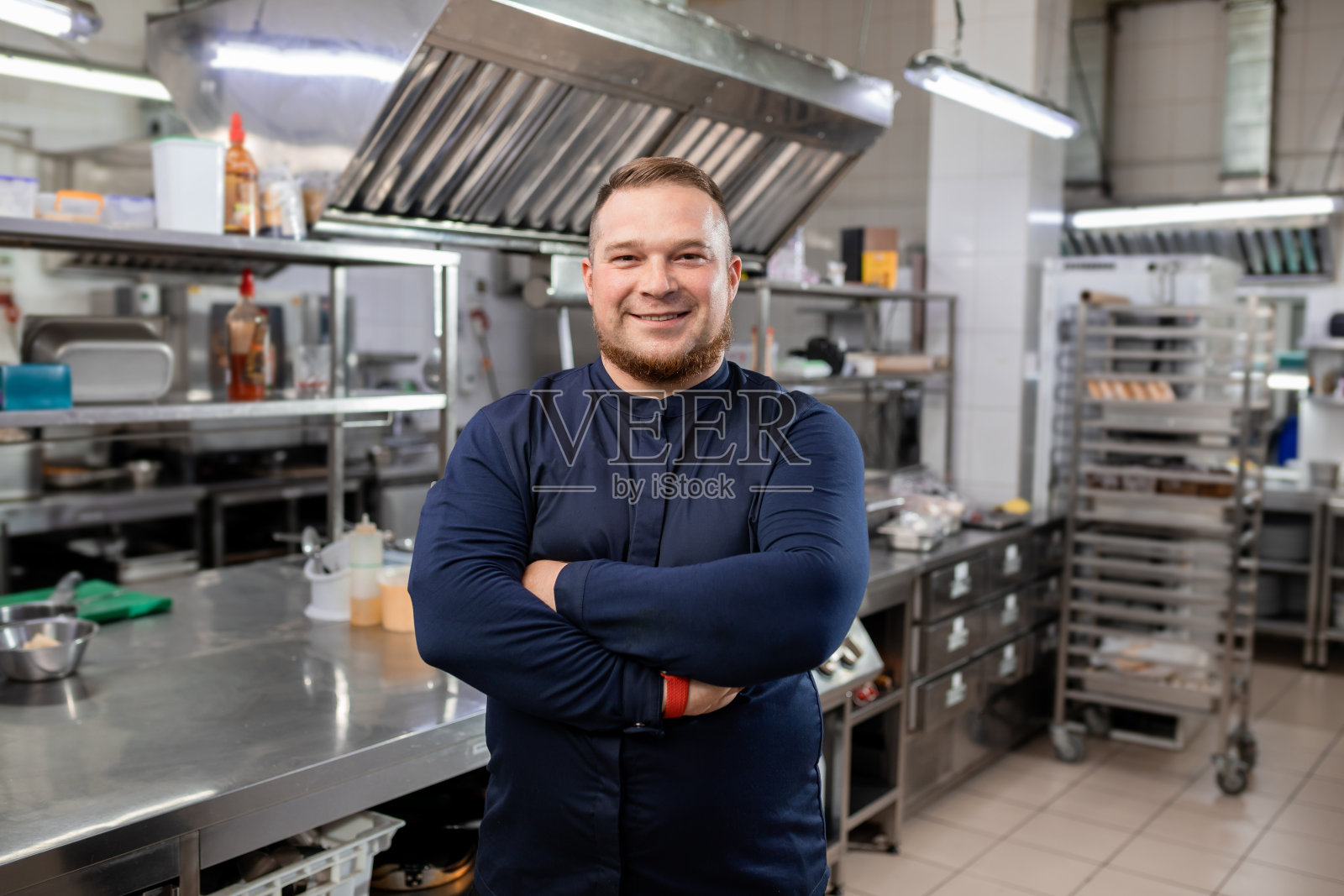 一个专业餐厅厨师的肖像照片摄影图片