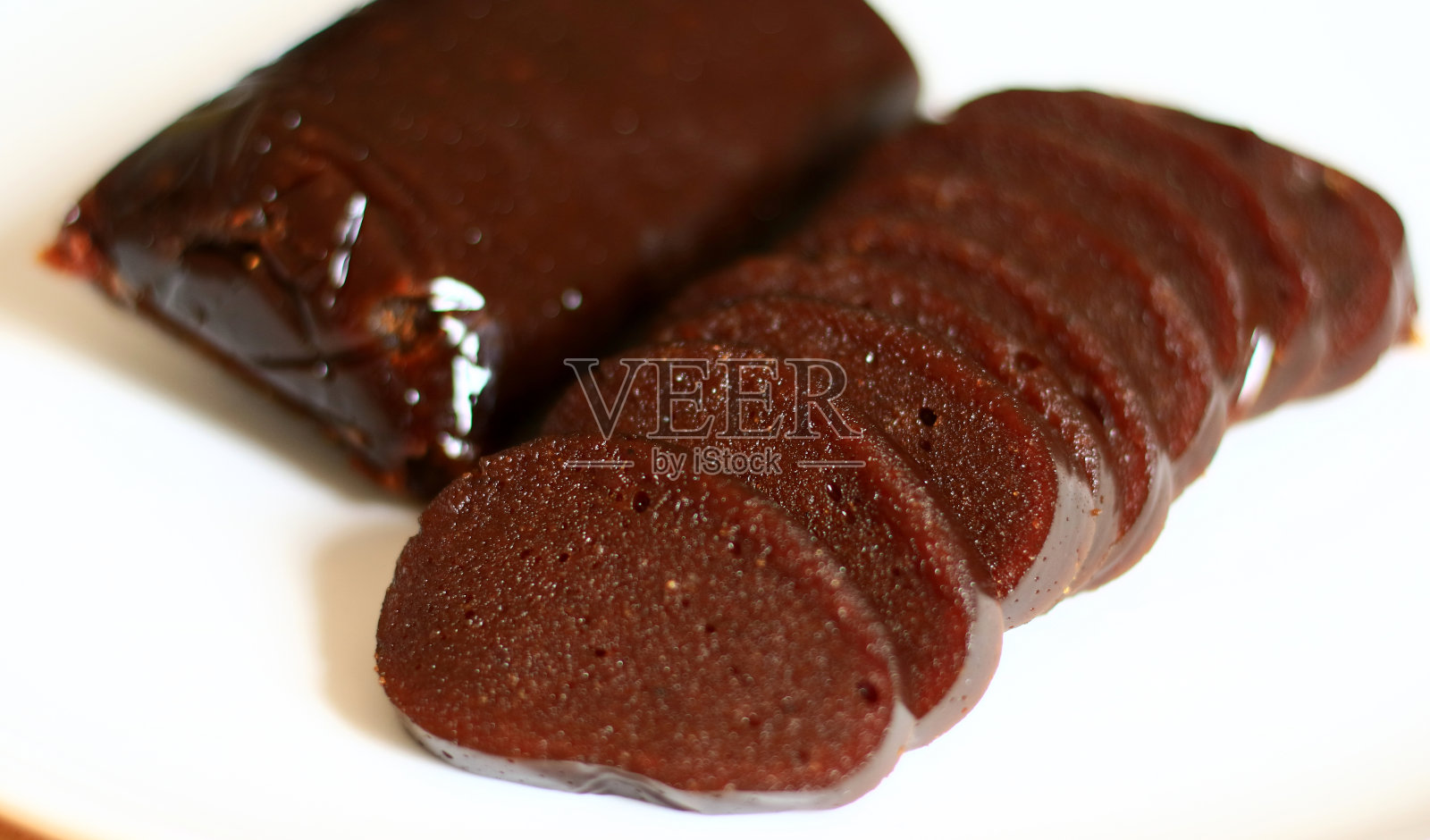 盘子里甜点的特写镜头照片摄影图片