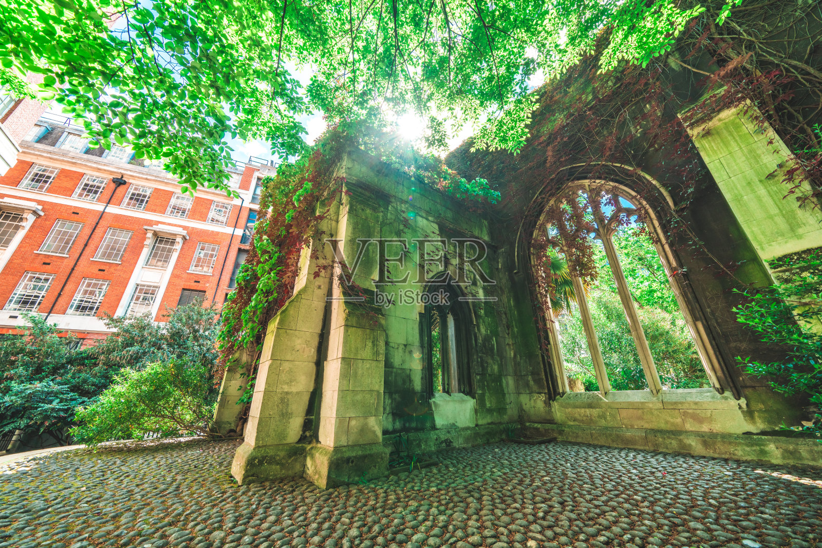 伦敦东院的圣邓斯坦照片摄影图片