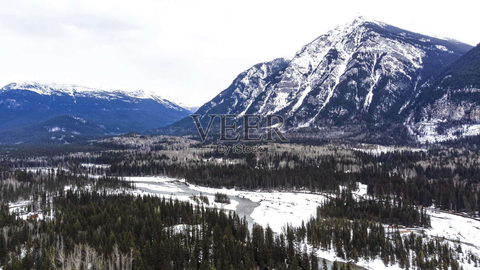 温哥华附近的冬季景观,不列颠哥伦比亚省照片摄影图片