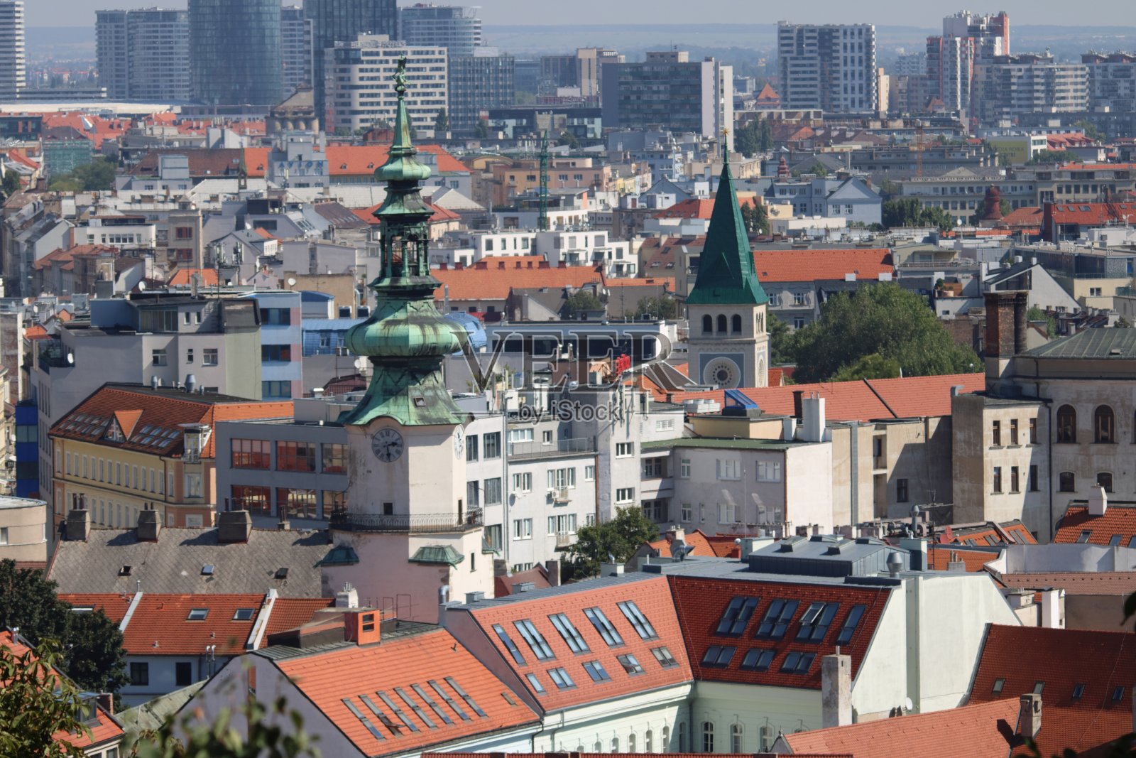 古老和现代照片摄影图片