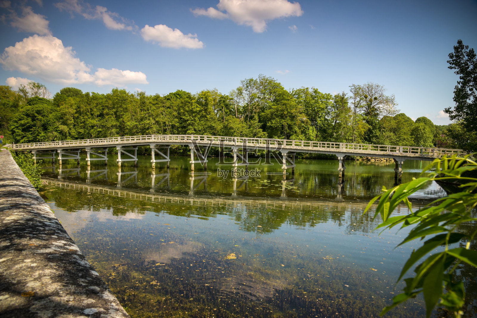 法国塞纳河萨摩亚村的景色照片摄影图片