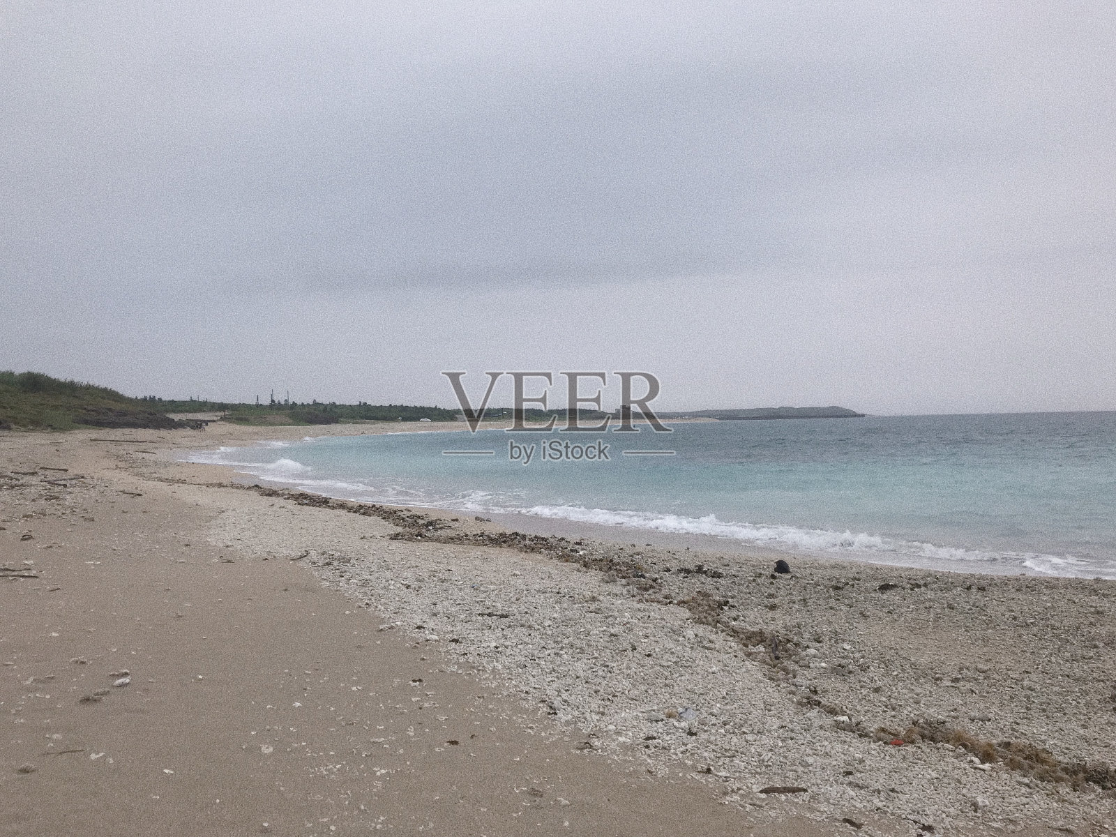 台湾阴天的海滩景色照片摄影图片