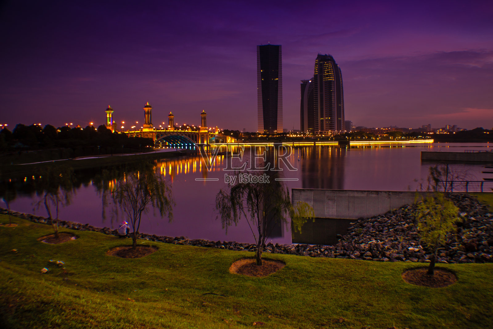 普特拉贾亚城市夜景照片摄影图片