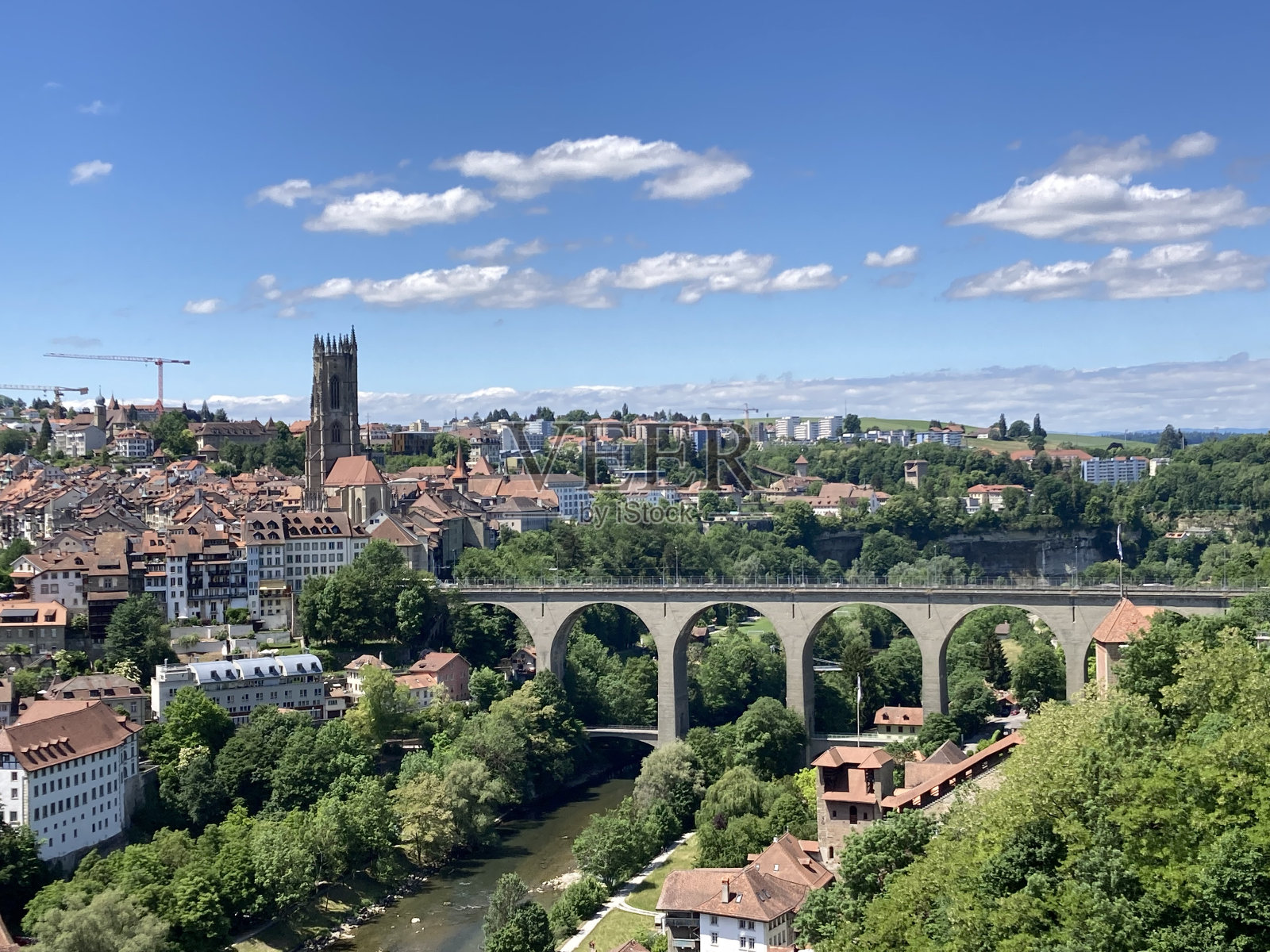 瑞士-弗里堡-小镇照片摄影图片