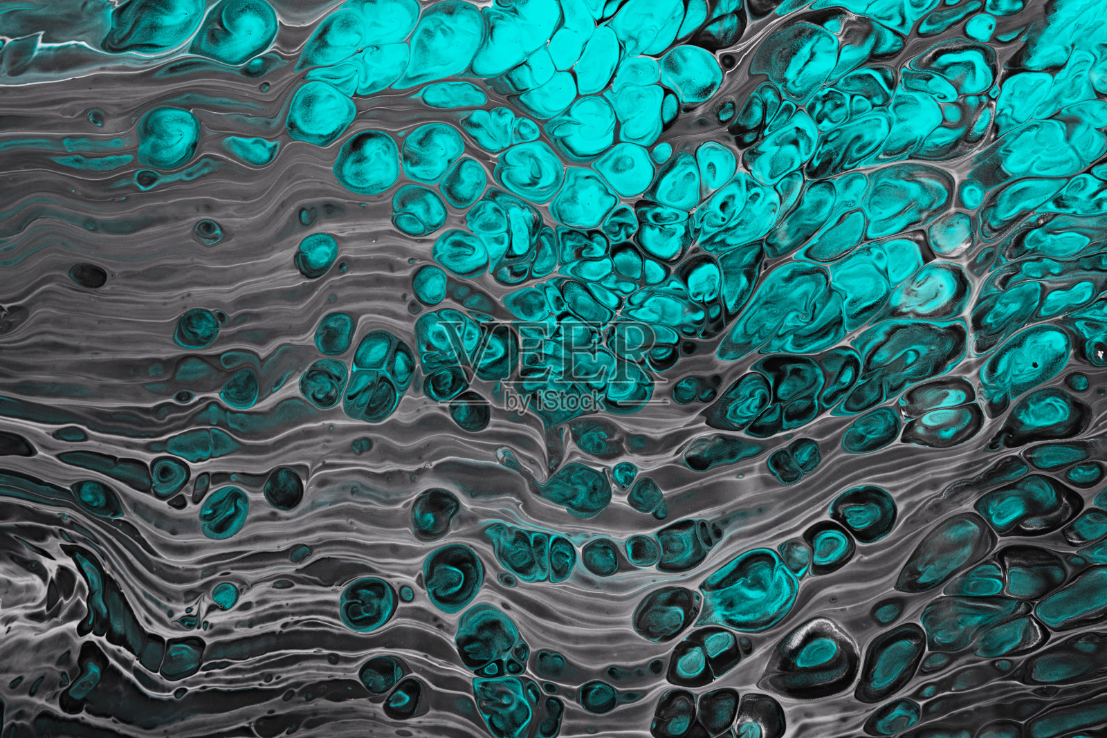 流体艺术丙烯颜料。混合灰色波浪和绿色气泡的抽象。液体流动飞溅。大理石效果的背景或纹理照片摄影图片