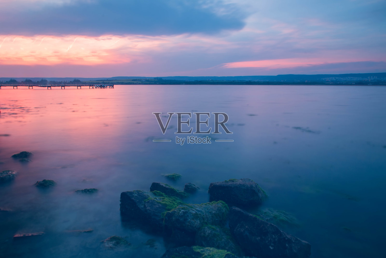 彩色的夏天日落照片摄影图片