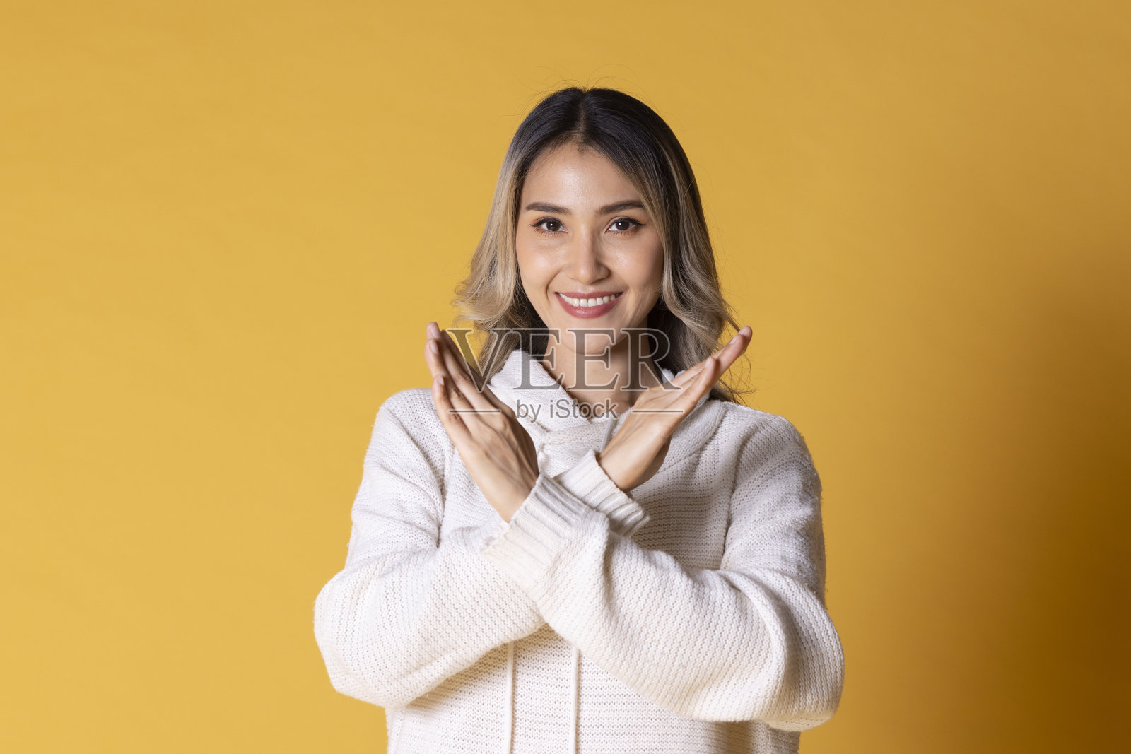 打破国际妇女节的偏见。照片摄影图片