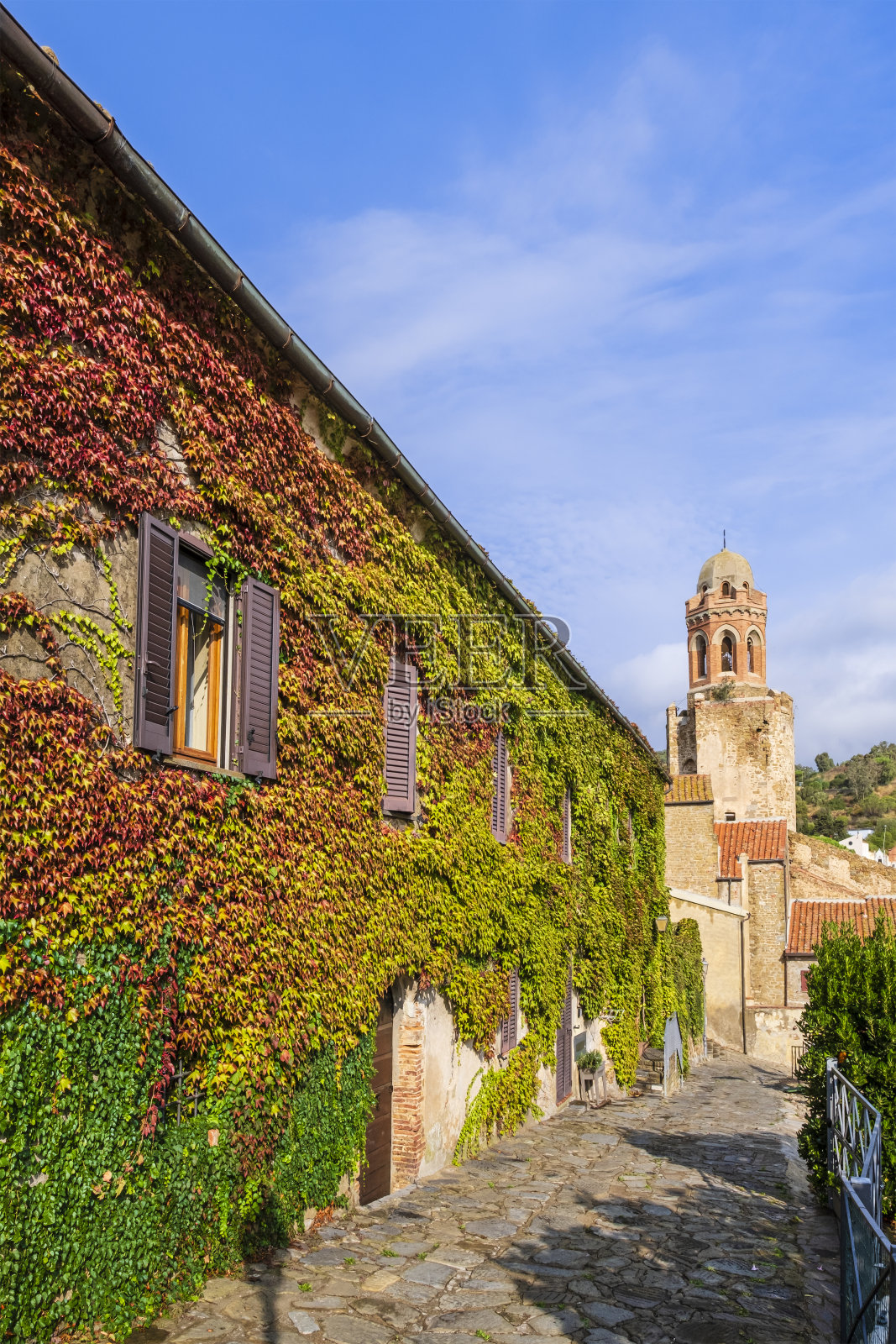 圣乔凡尼浸信会教堂在佩斯卡斯蒂里奥内照片摄影图片