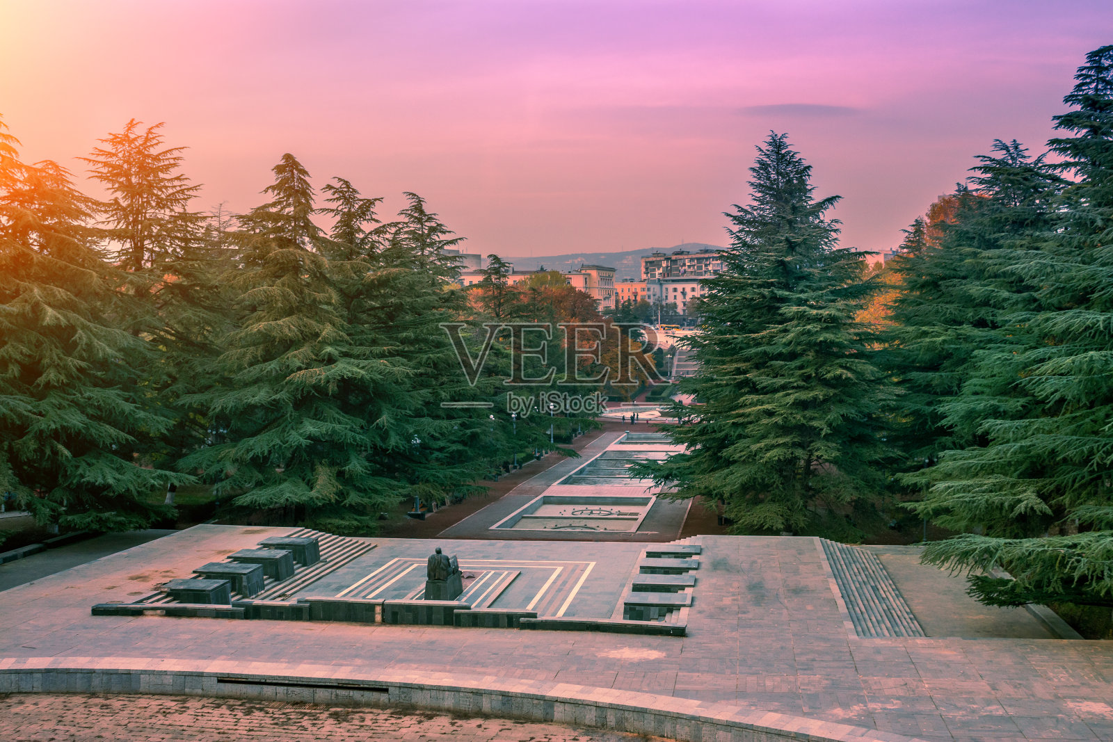 格鲁吉亚第比利斯的瓦克公园。无名战士之墓照片摄影图片