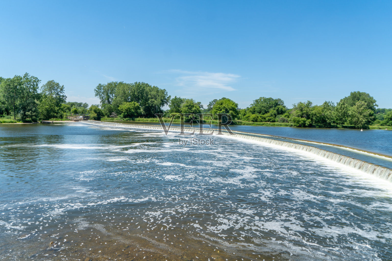 威尔克斯大坝和格兰德河景观,布兰特福德,加拿大照片摄影图片