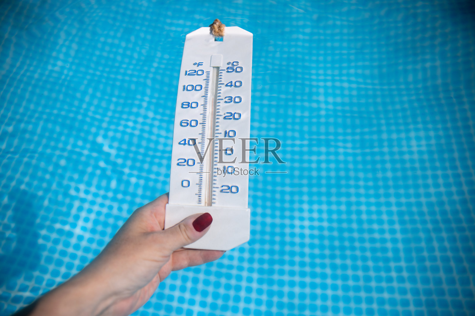 检查池温度照片摄影图片