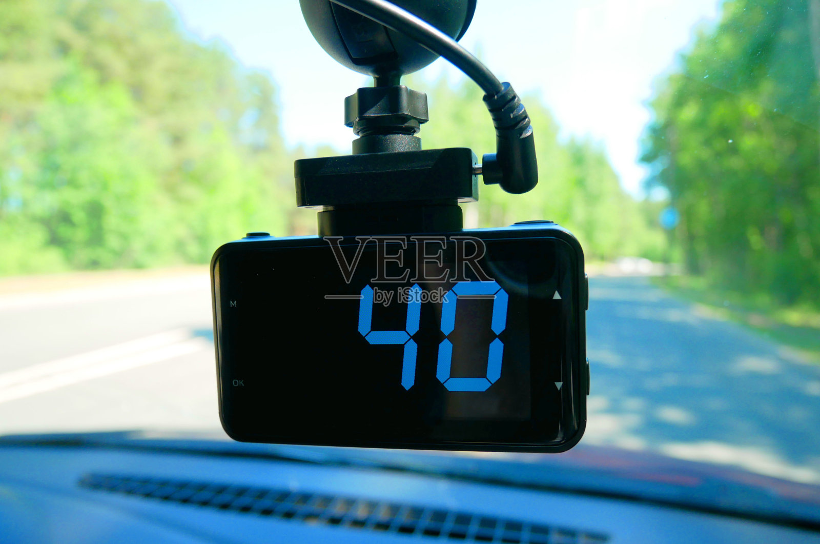 一种为汽车录像的录像机。照片摄影图片