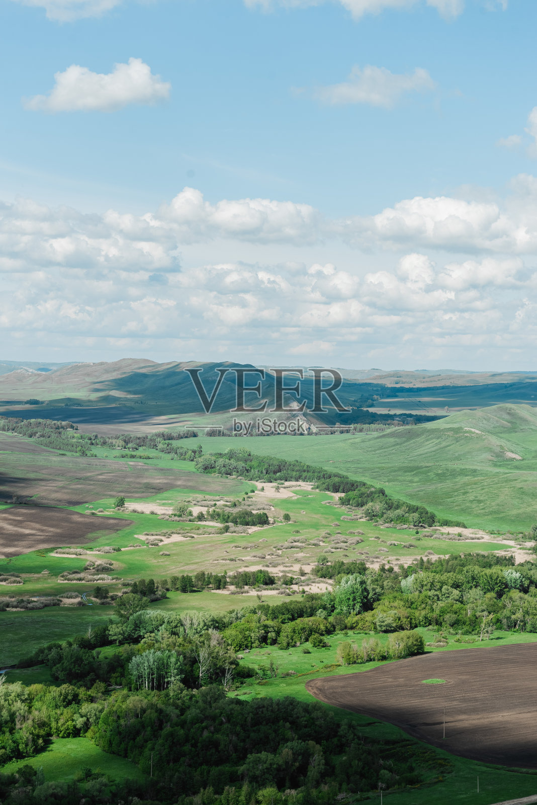 山川自然和绿色田野照片摄影图片