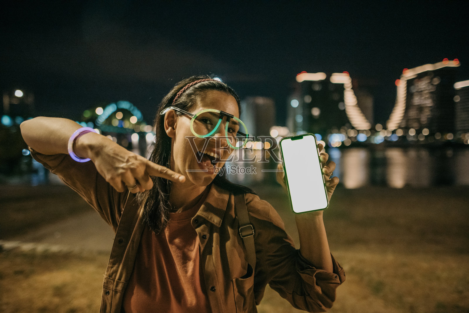 现代女性照片摄影图片