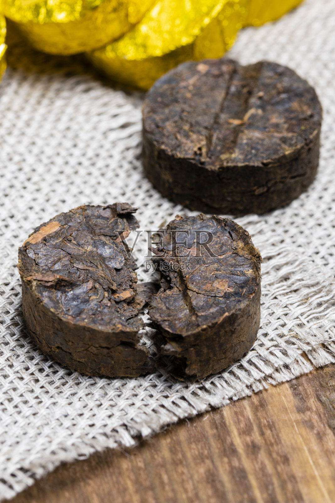 中国压制发酵普洱红茶特写照片摄影图片