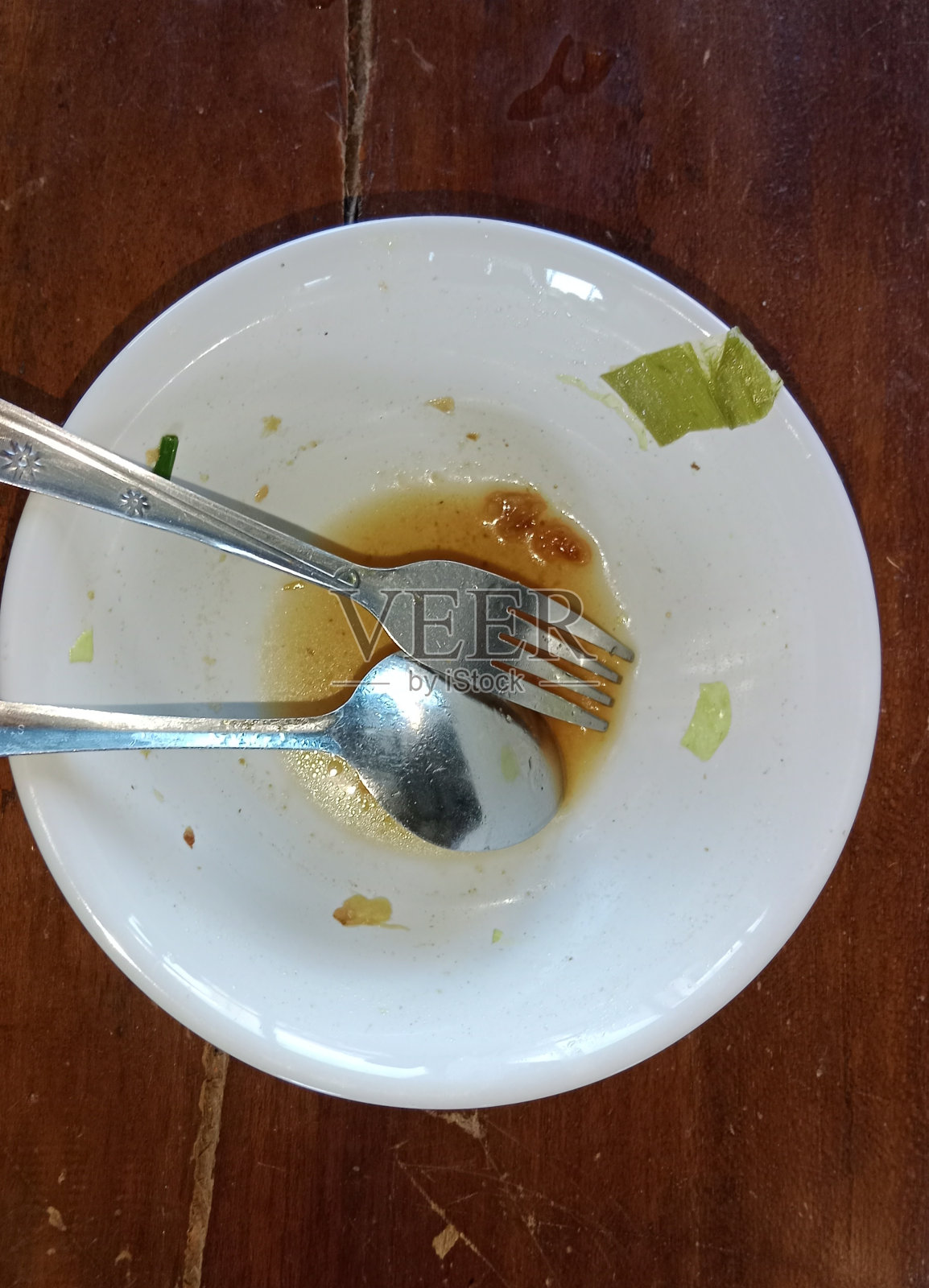 吃完碗空照片摄影图片