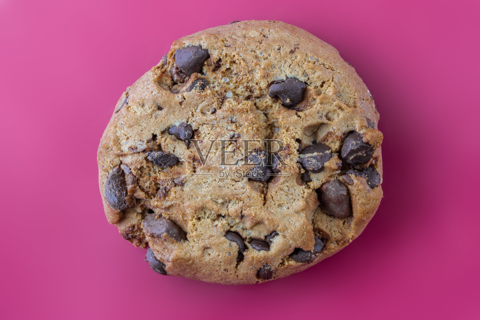 粉红色盘子上饼干的特写照片照片摄影图片