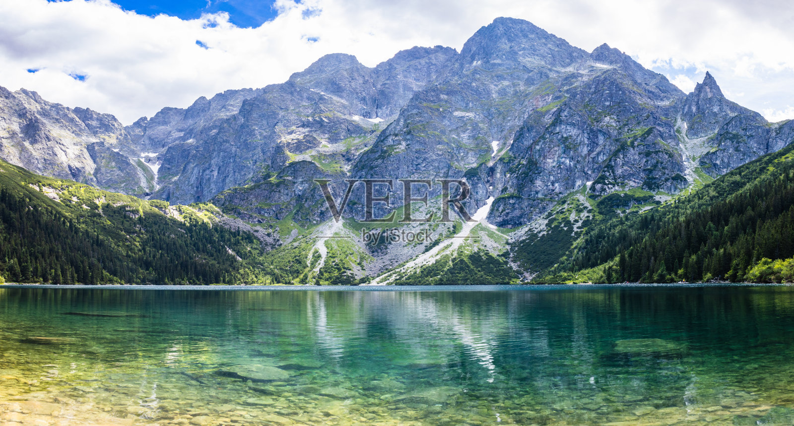 波兰Zakopane附近的Tatra山脉,Morskie Oko或Sea Eye的全景照片摄影图片