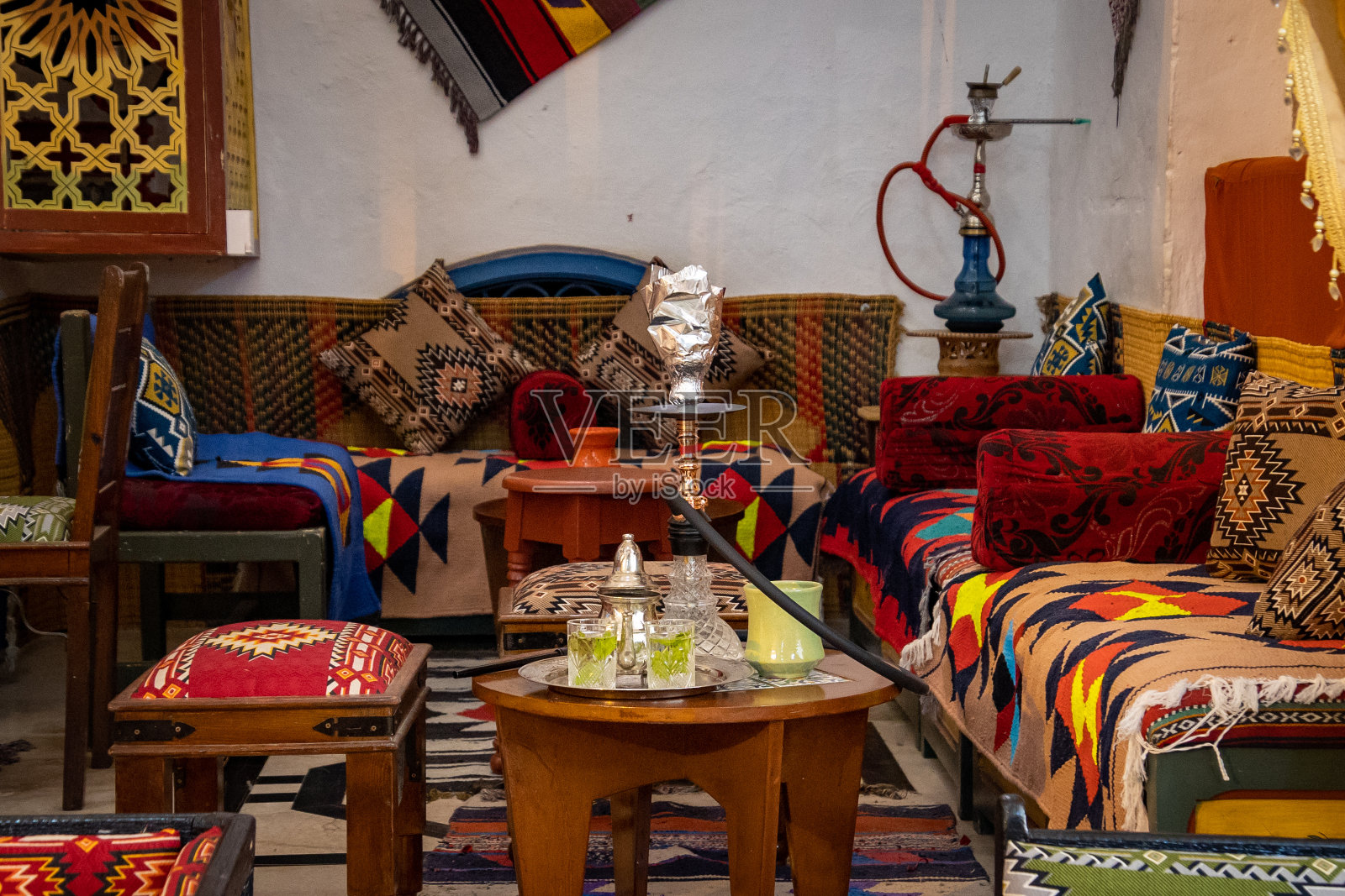 café和茶和水烟照片摄影图片