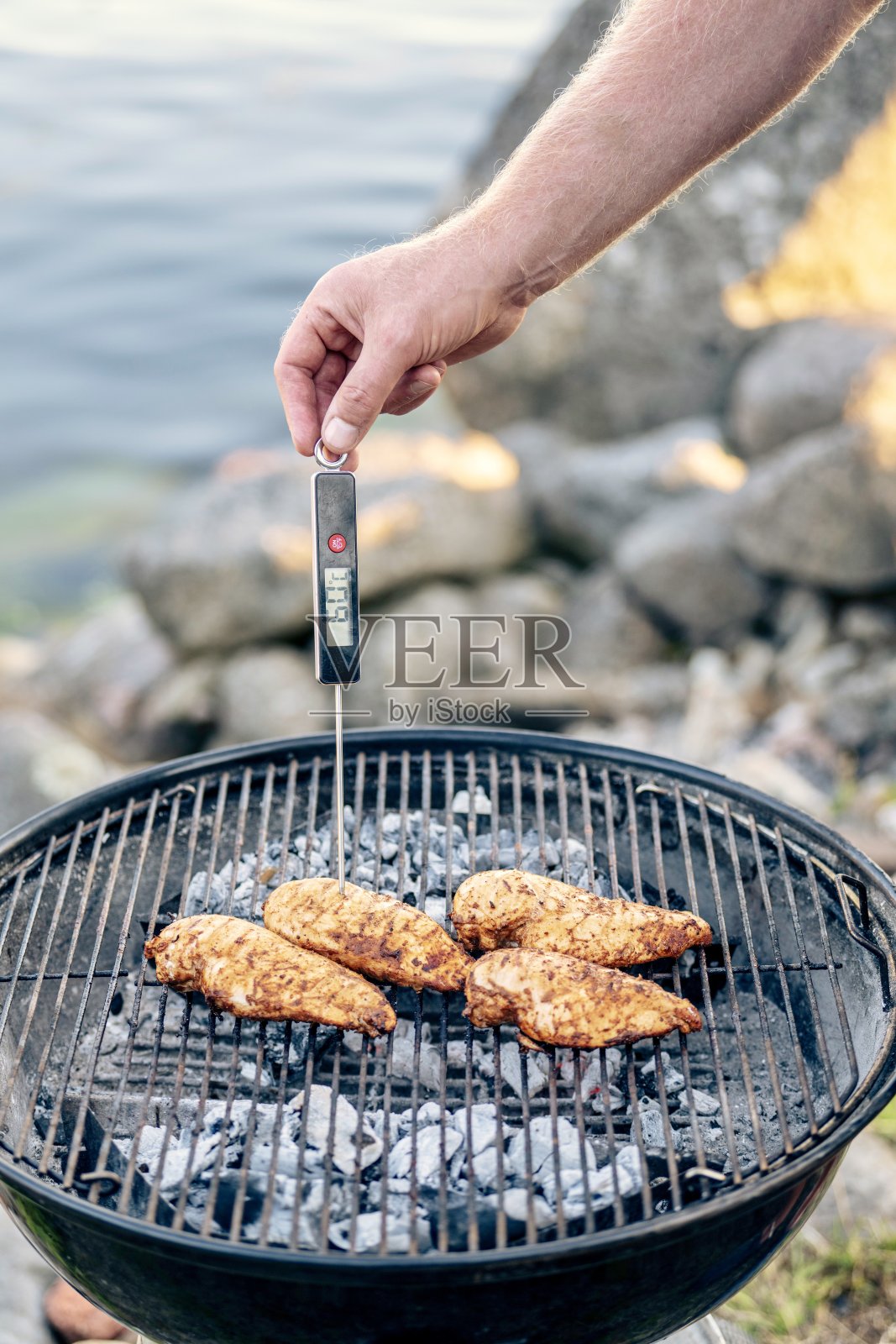 烧烤鸡肉外照片摄影图片