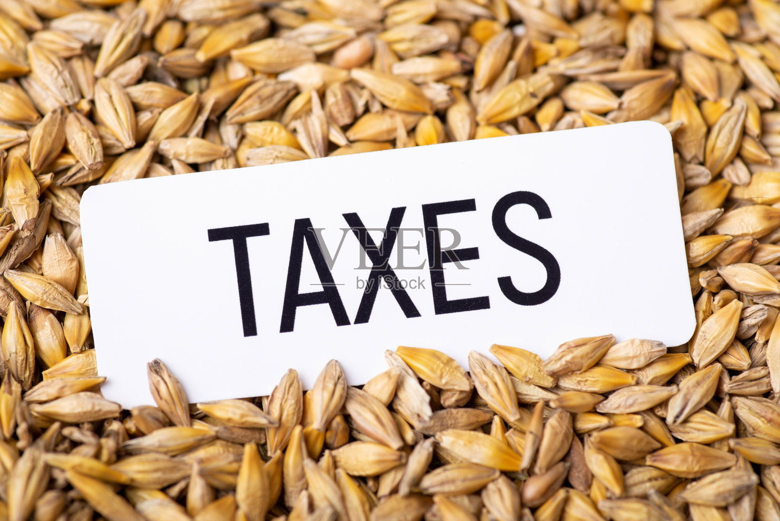 写有大麦税的纸照片摄影图片