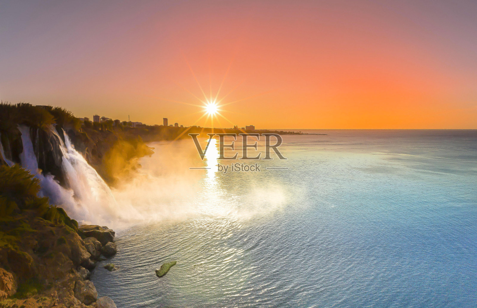 安塔利亚的杜登瀑布照片摄影图片