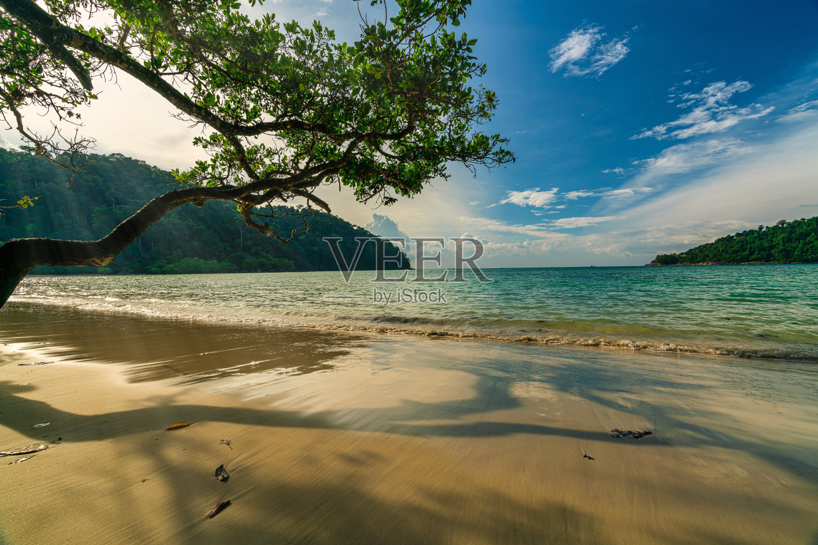 美丽的Mai nam海滩在高素林国家公园,著名的自由驾驶地点在庞雅嘉,泰国照片摄影图片