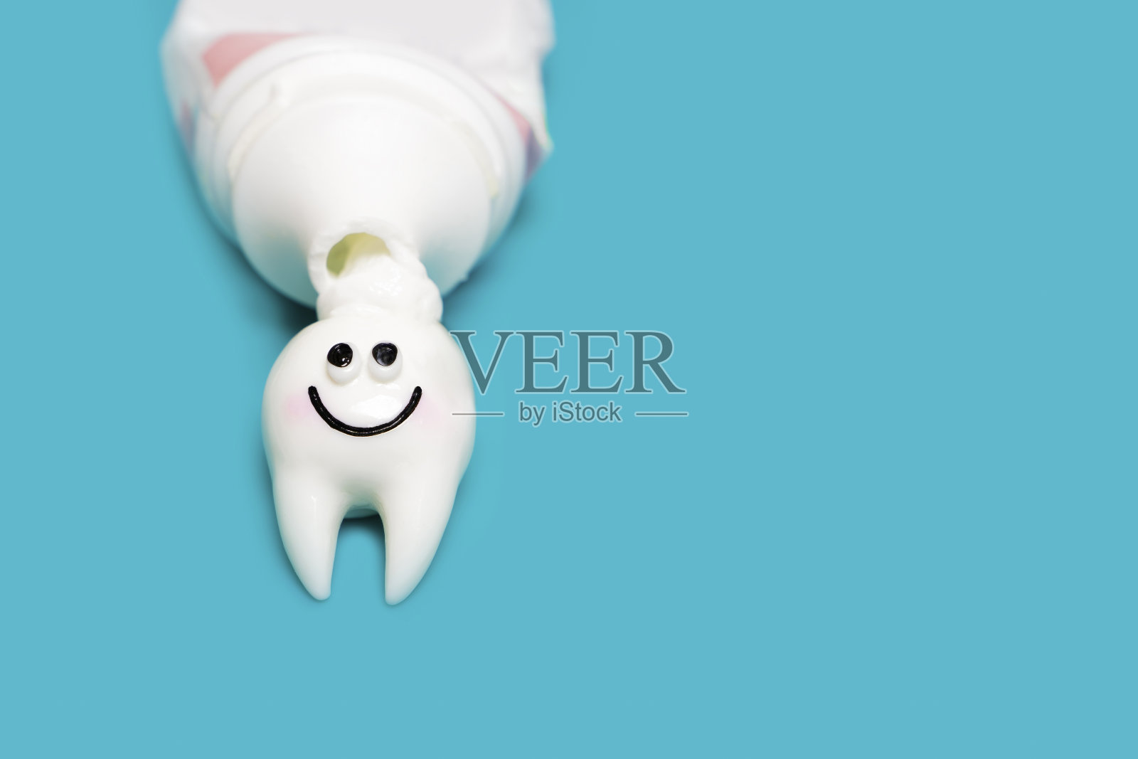 可爱的牙齿喜欢清洁照片摄影图片