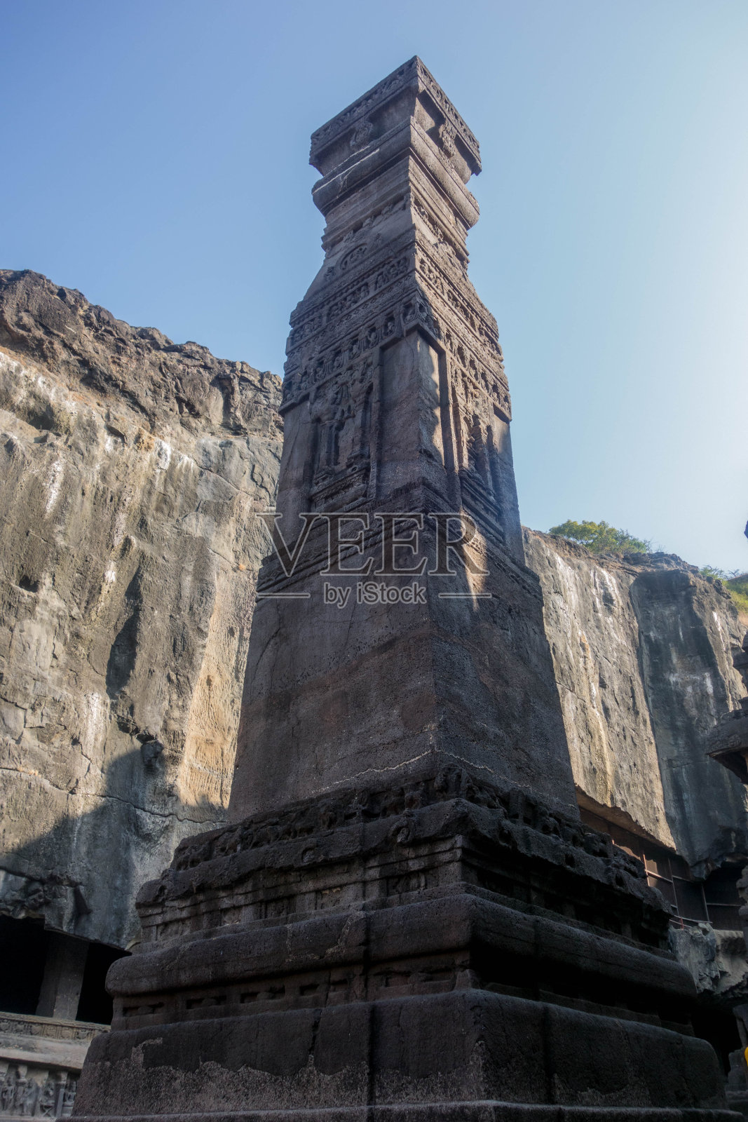 冈仁波齐神庙的支柱照片摄影图片