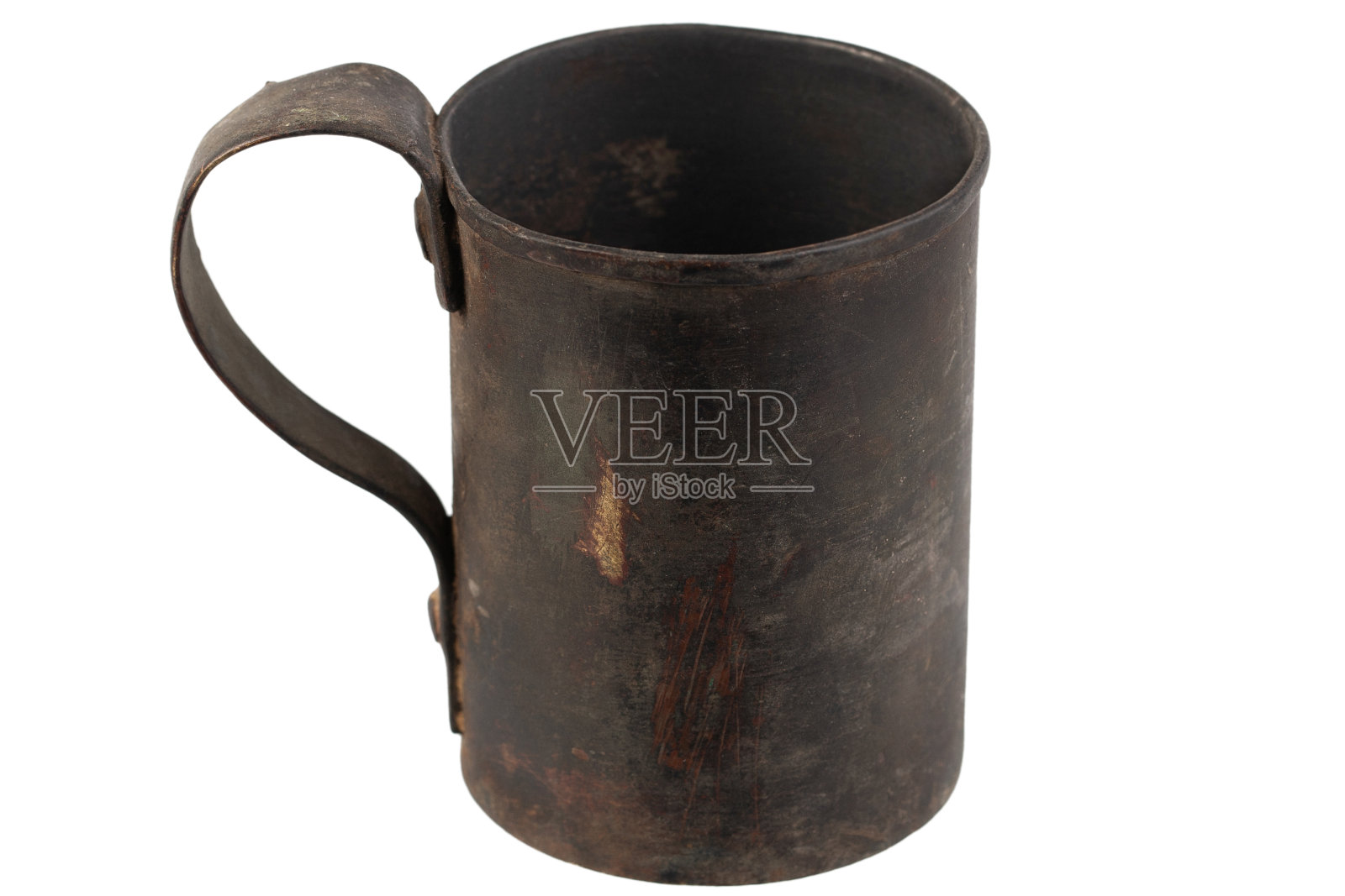 复古复古的黄铜杯子孤立在一个白色照片摄影图片