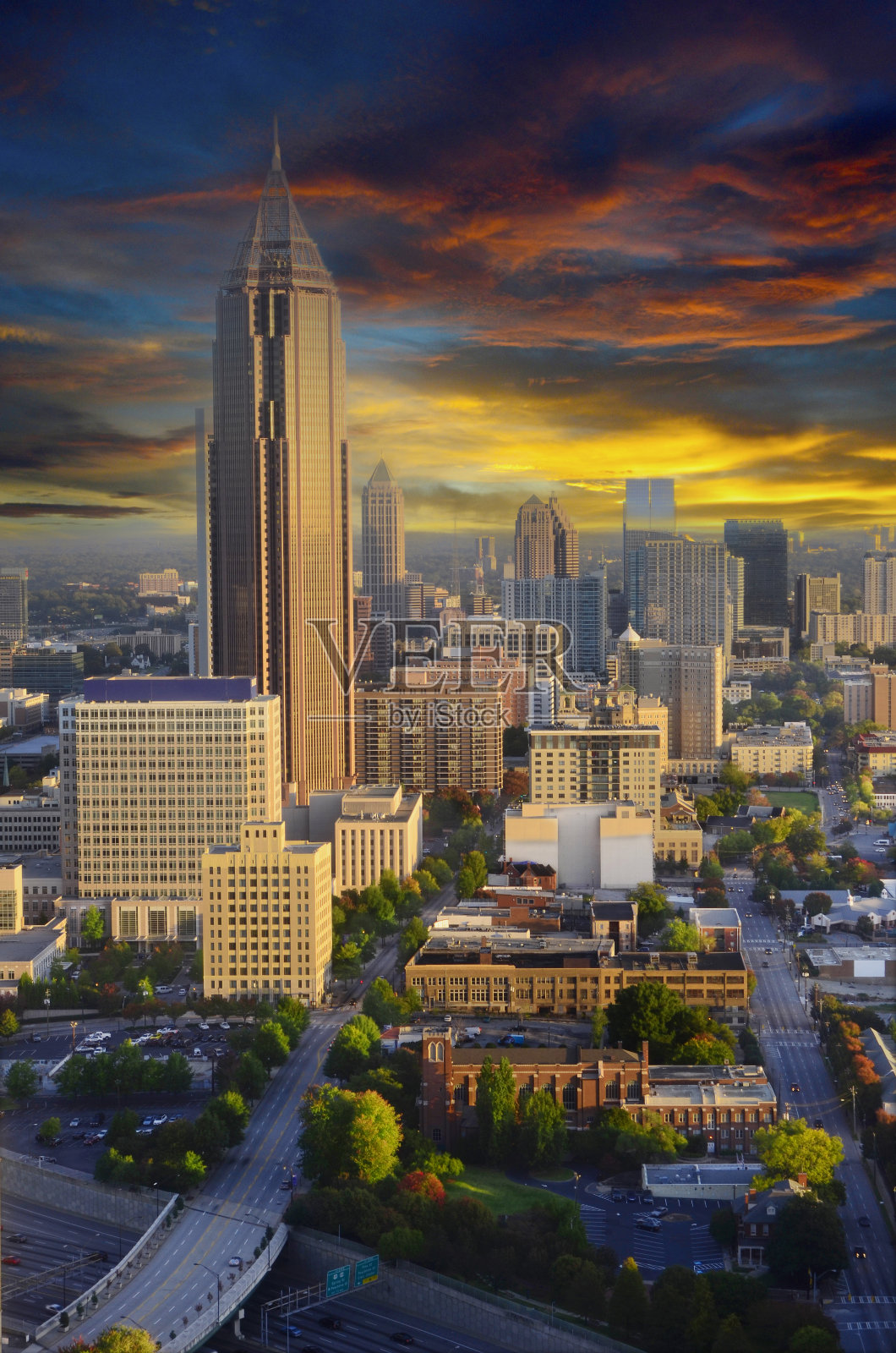 灿烂的日出在亚特兰大的天际线,佐治亚州照片摄影图片