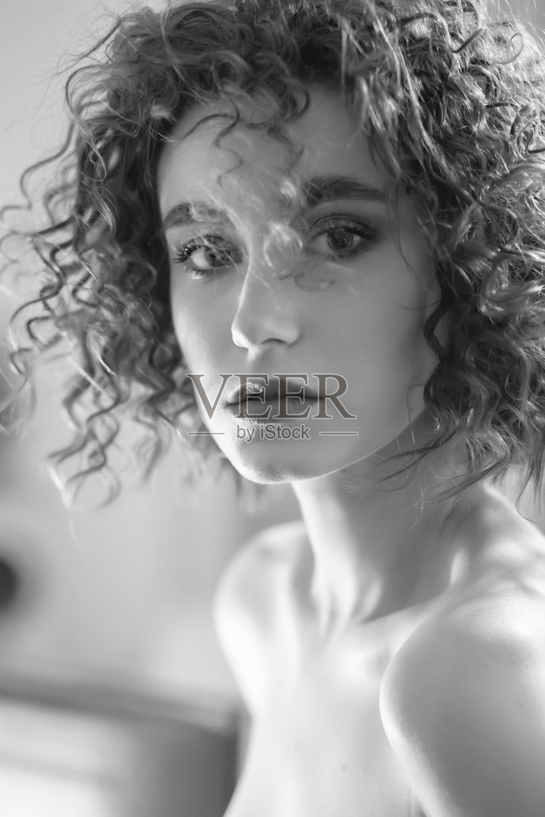 美丽的花姑娘照片摄影图片