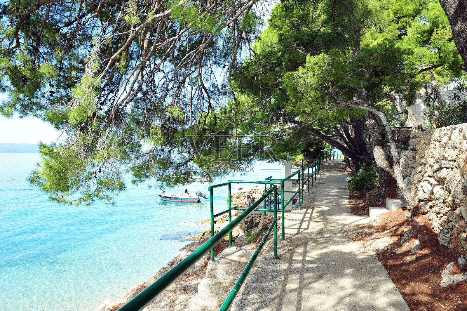 布雷拉海岸小径照片摄影图片