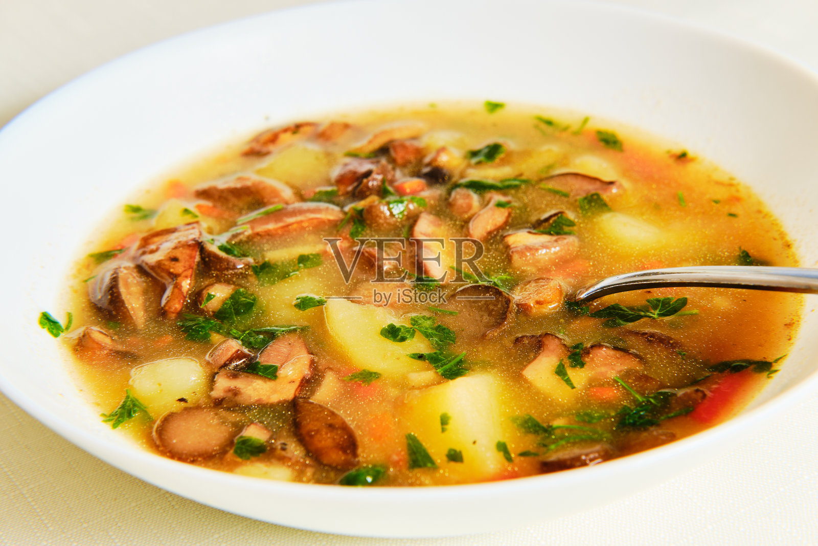 碗菇汤照片摄影图片