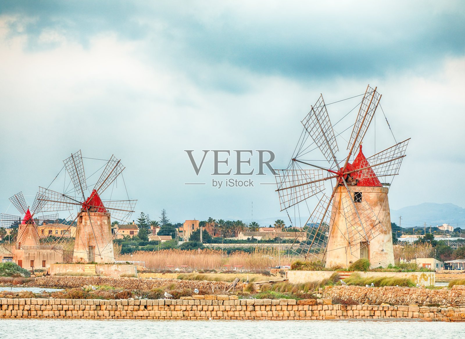 风景如画的热门旅游目的地- Imbarcadero Storico Mothia照片摄影图片