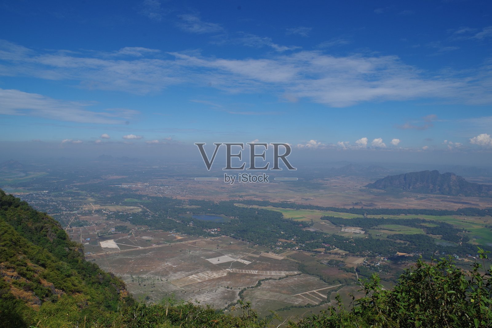 Zwe Kabin山的风景照片摄影图片