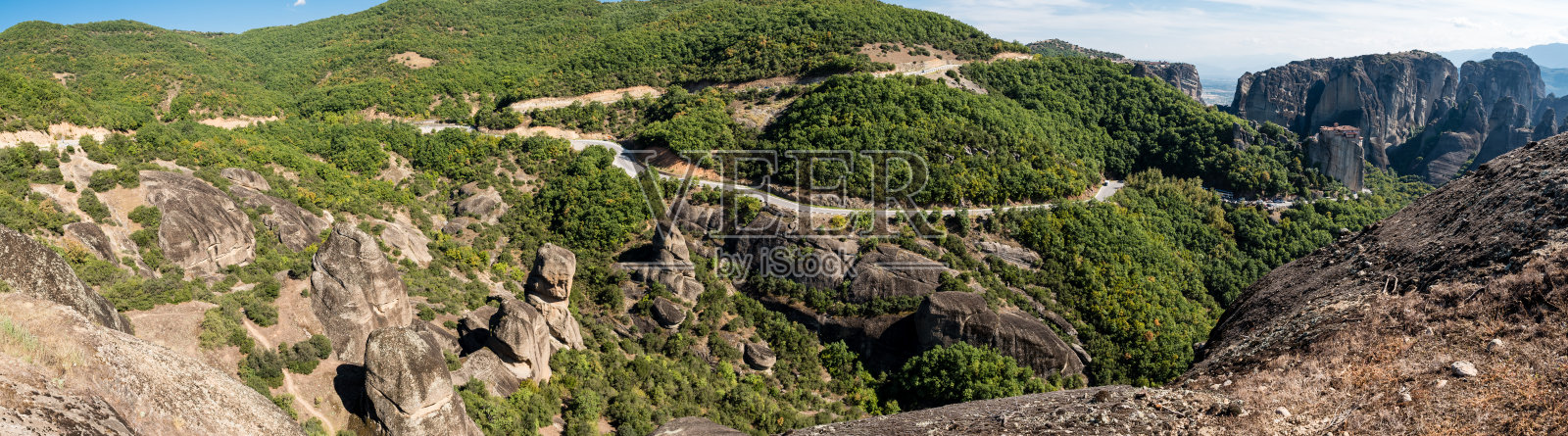 希腊地标-独特的梅特拉岩石全景图照片摄影图片