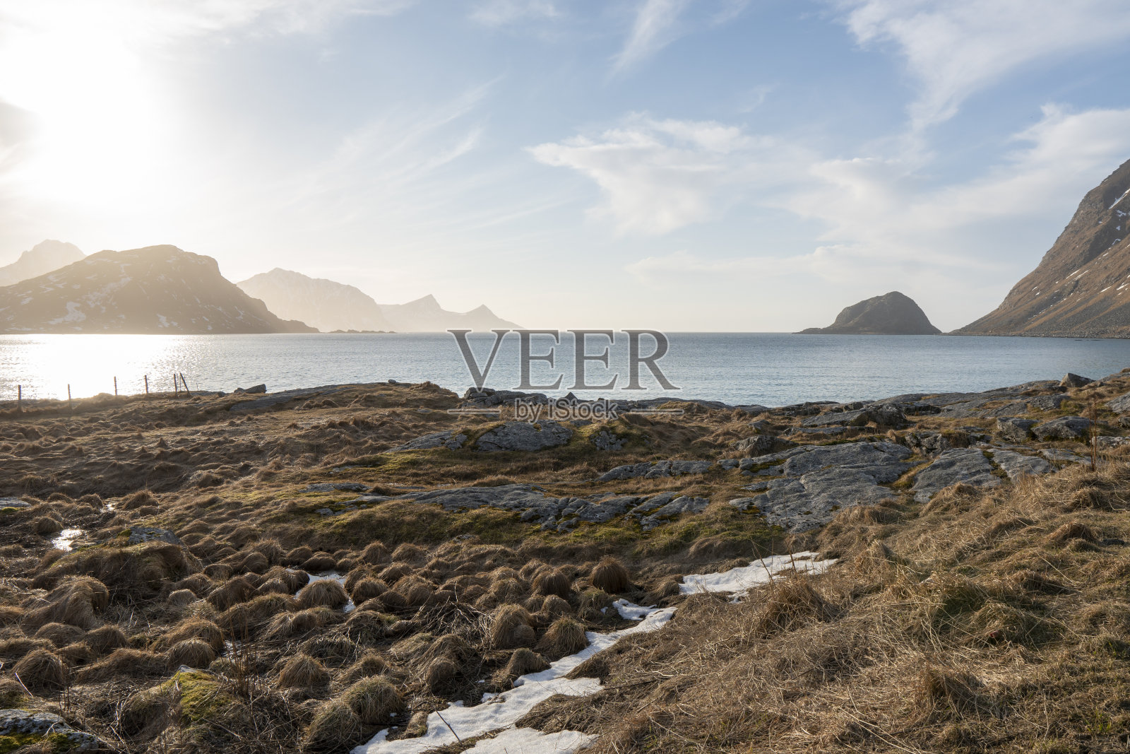 挪威的诺德兰,韦斯特瓦戈亚岛,罗浮敦岛,Haukland海滩上的日落照片摄影图片